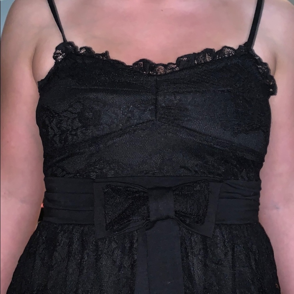 Dress - Picture 3 of 3